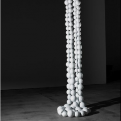 Double Collier blanc -  Jean-Michel Othoniel, Wright